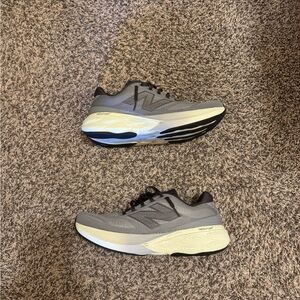 New Balance Men's 880 V15